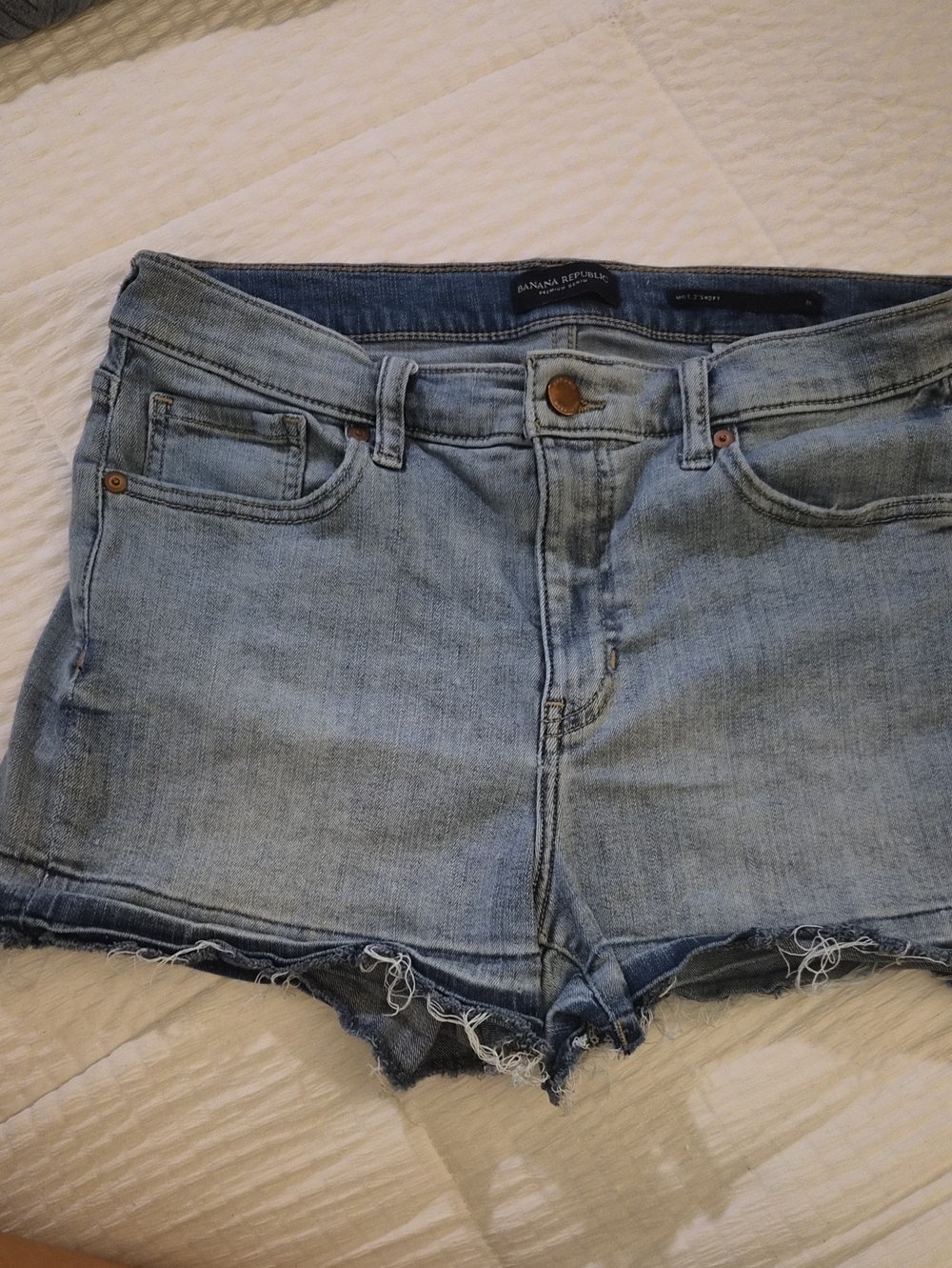 Banana Republic Women's Light Denim Cutoff Shorts sz 30